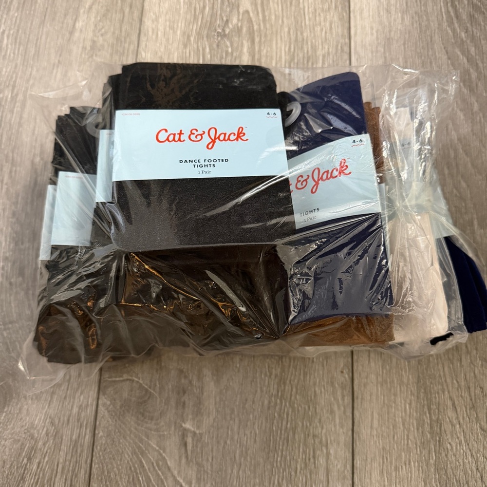21 Pairs of Cat & Jack Girls’ Tights